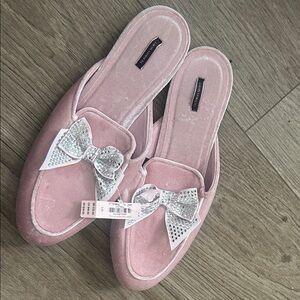 Victoria's Secret Pink Velvet Slippers with Glitter Bow